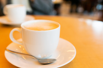 カフェのカフェラテ