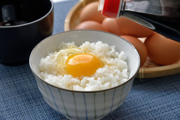 卵かけごはん　 Egg over rice