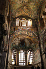 Obraz premium Interior of Basilica of San Vitale, which has important examples of early Christian Byzantine art and architecture.