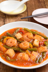 エビとイカのチリソース