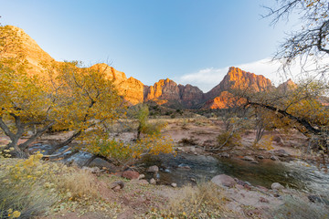 Fototapeta na wymiar Beautiful autumn landscape around Zion National Park