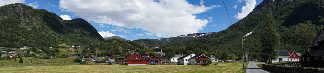 Fototapeta na wymiar Norwegisches Tal, Panorama
