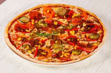 Pizza with minced meat