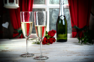 Christmas decoration with two glasses of champagne