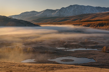 sunrise fog lake mountains trees autumn