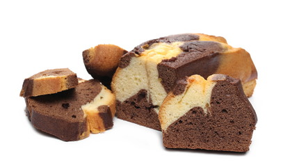 Fototapeta na wymiar Vanilla and cocoa cake, bread slices isolated on white background