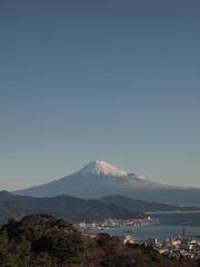Fototapeta na wymiar 〈静岡〉富士山と清水港