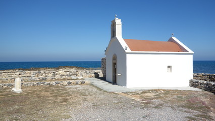 Fototapeta na wymiar Small church in Chersonissos Crete, Greece