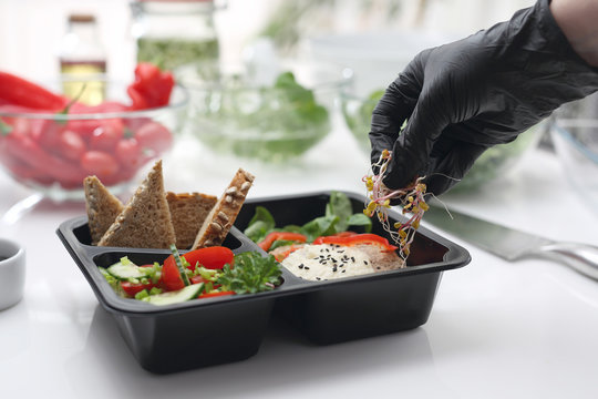 Dietary cattering, preparing a balanced meal for lunch box.