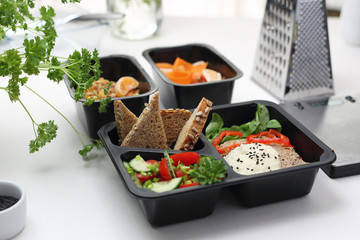 Lunch box. Takeaway, box diet with delivery. Appetizing nutritious dish in a balanced diet.