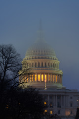 Fototapeta premium US Capitol on a Foggy Morning