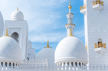 the great white mosque in Abu Dhabi, UAE 