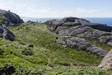 Wanderung zu den Brufjell Höhlen in Südnorwegen
