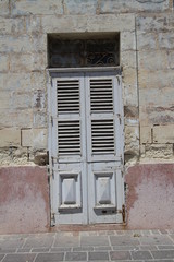 Fototapeta na wymiar Old Tür. Architekt in Malta. 