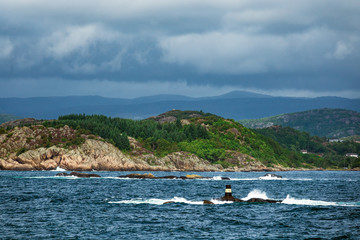 Fototapeta na wymiar Seezeichen im Lyngdalsfjord in Norwegen