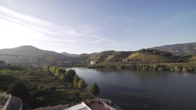 Vista para o Rio Douro, Peso da R&radic;&copy;gua