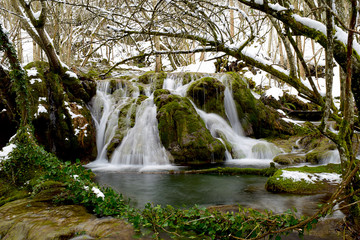 La Tobería - Agua,. Ríos, Cascadas, - Andoin (Álava).