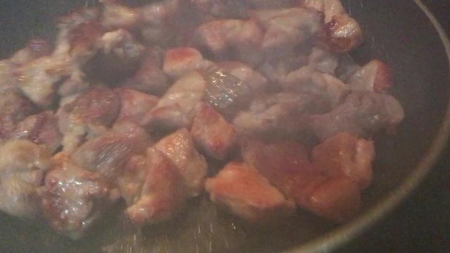 Carne vinho e alhos