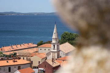 Kirche vor dem Meer