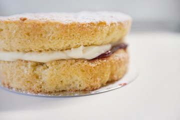 Obraz na płótnie Canvas Close-up view of Victoria sponge cake