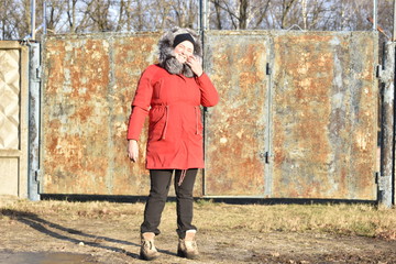 young woman in autumn park