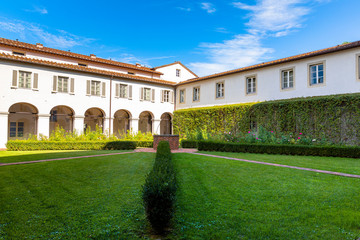 Beautiful architecture of an internal yard in the building in Lucca Italy - 310291439