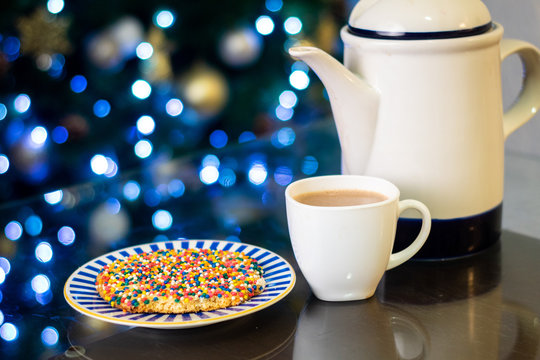OPna dulce con chocolate tipico mexicano gragea con colores acercamiento