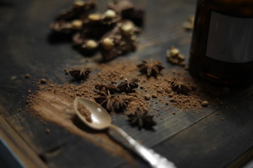 Obraz na płótnie Canvas Chocolate on wooden desk spice