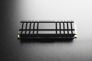 ssd nvme m2 drive with heat sink