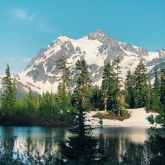 lake in mountains