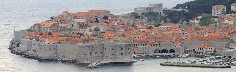 Fototapeta na wymiar Old Town Walls in Dubrovnik Croatia