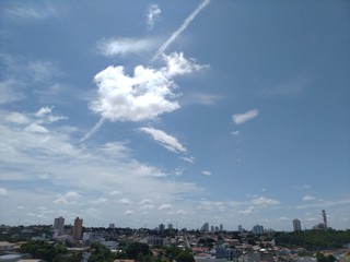 Obraz premium clouds over city