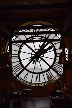 clock in church
