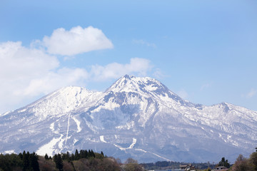 冠雪の妙高山