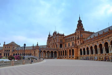 Fototapeta premium Scenic view of Beautiful architecture Plaza de Espana (Spainish Square) in Maria Luisa Park, Seville, Spain.