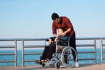 Obraz premium man in wheelchair