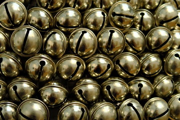 Grelots en acier brillant