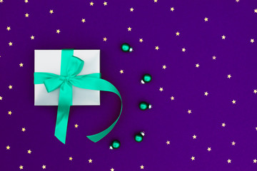 Present box with a bow.