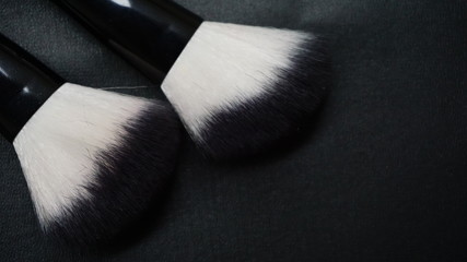 black background makeup brush © vesa pic
