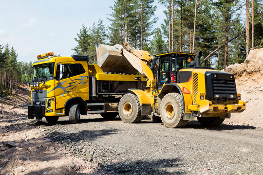 Dumper truck
