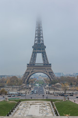 PARIS LA TOUR EIFFEL