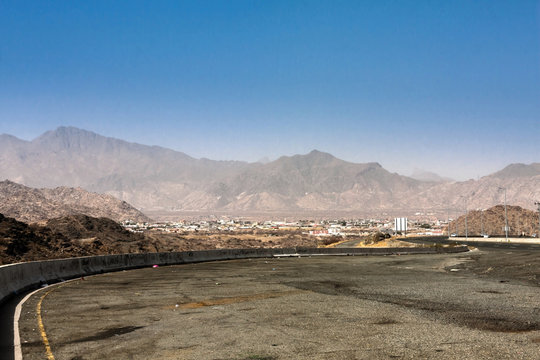 The Al Hada mountain road near its beginning, Saudi Arabia