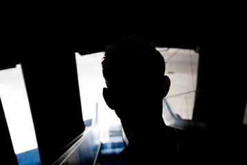 Kopf eines Mannes als Silhoutte