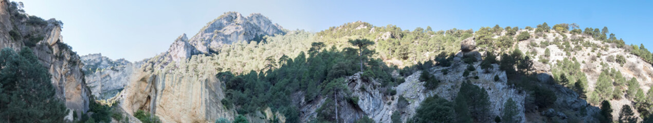 Fototapeta na wymiar Borosa river route in the Sierra de Cazorla, Segura and Las Villas natural park