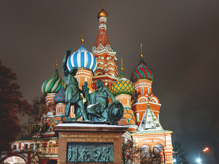Fototapeta na wymiar Saint Basil Cathedral and Monument to Minin and Pozharsky. Famous landmark of Moscow, Russia.