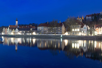 Obraz premium Landsberg am Lech at night, Bavaria, Germany