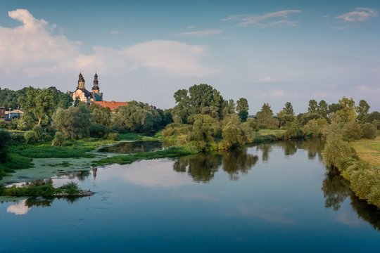 Rzeka Warta w Lądzie
