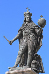 Fototapeta na wymiar Leopoldo I Statue in Trieste Italy