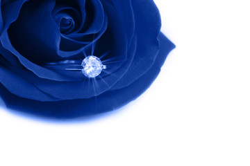 Anniversary diamond ring in classic blue color