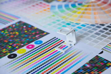 Press color management. Cmyk stripe loupe and color palettes. Commercial printing. Choose a color.